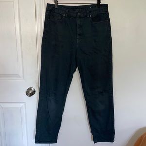 American Eagle Mom Jean size 12 LONG Dark Green